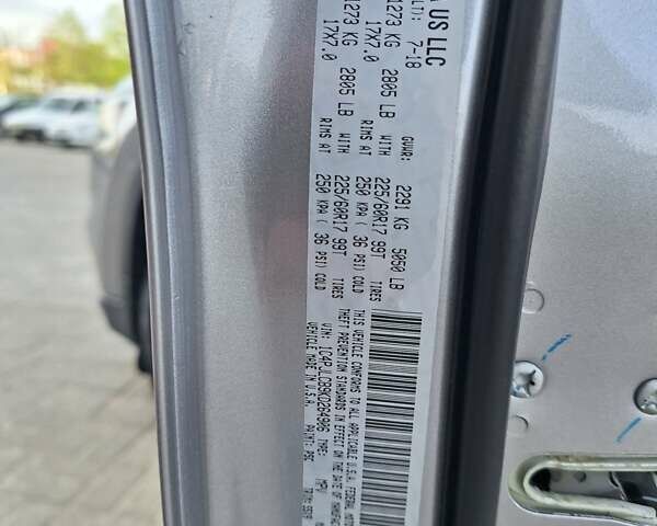 Серый Джип Чероки, объемом двигателя 2.36 л и пробегом 175 тыс. км за 15500 $, фото 22 на Automoto.ua