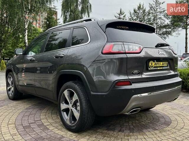 Сірий Джип Cherokee, об'ємом двигуна 2 л та пробігом 28 тис. км за 20690 $, фото 4 на Automoto.ua