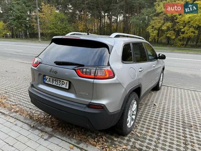 Джип Чероки 2018 в Киеве на Automoto.ua Серый Джип Чероки, объемом двигателя 2.36 л и пробегом 120 тыс. км за 15900 $, фото 10 на Automoto.ua