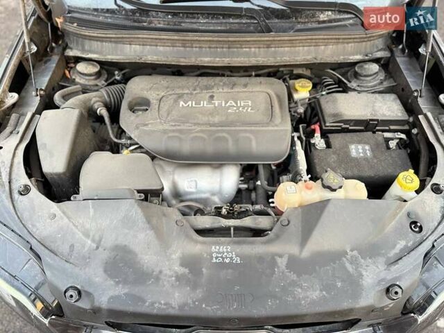 Сірий Джип Cherokee, об'ємом двигуна 2.36 л та пробігом 96 тис. км за 15900 $, фото 8 на Automoto.ua