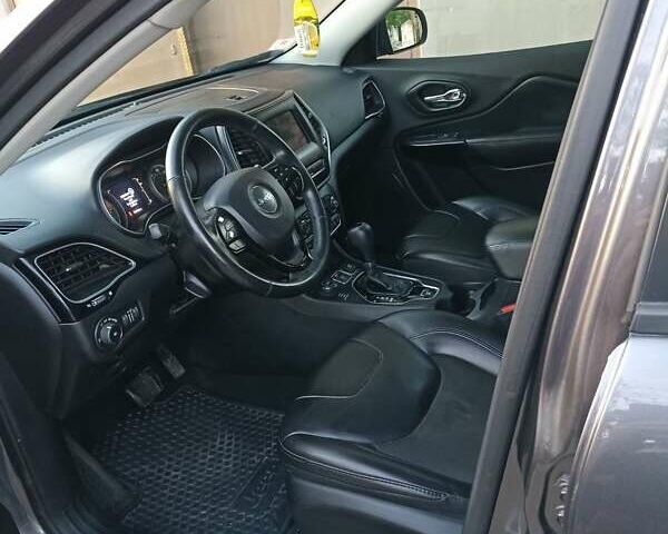 Сірий Джип Cherokee, об'ємом двигуна 2.36 л та пробігом 94 тис. км за 17400 $, фото 7 на Automoto.ua