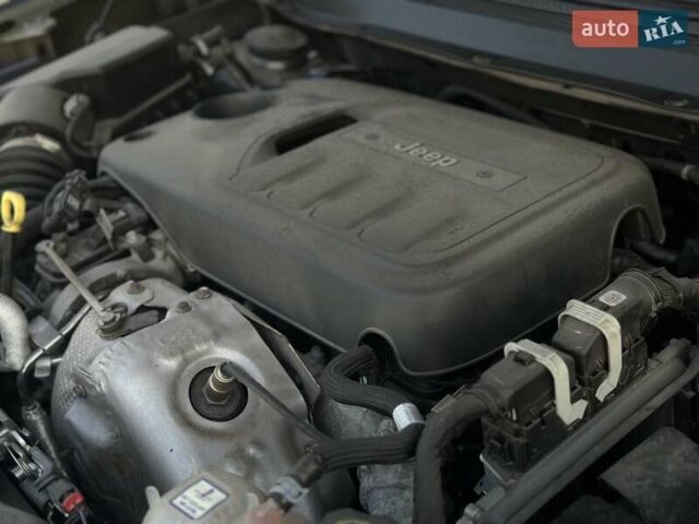 Сірий Джип Cherokee, об'ємом двигуна 1.99 л та пробігом 78 тис. км за 22500 $, фото 50 на Automoto.ua
