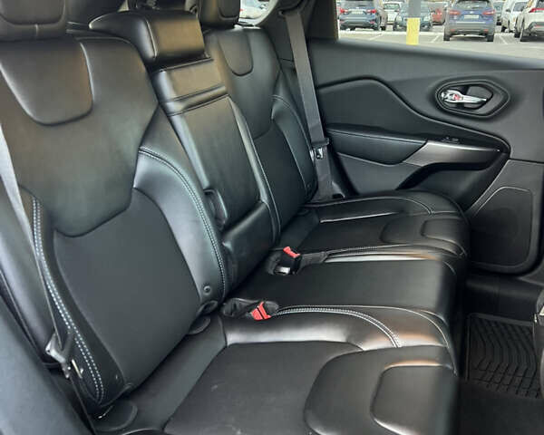 Серый Джип Чероки, объемом двигателя 3.24 л и пробегом 103 тыс. км за 16999 $, фото 34 на Automoto.ua