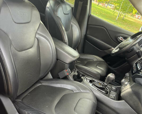 Серый Джип Чероки, объемом двигателя 3.24 л и пробегом 107 тыс. км за 19500 $, фото 20 на Automoto.ua