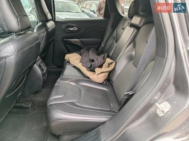 Серый Джип Чероки, объемом двигателя 2.4 л и пробегом 55 тыс. км за 17490 $, фото 13 на Automoto.ua