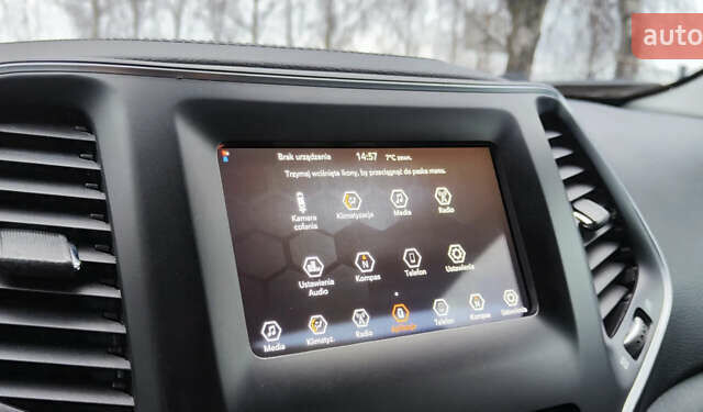 Сірий Джип Cherokee, об'ємом двигуна 2.36 л та пробігом 140 тис. км за 16200 $, фото 8 на Automoto.ua