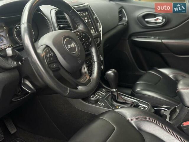 Сірий Джип Cherokee, об'ємом двигуна 1.99 л та пробігом 78 тис. км за 22500 $, фото 20 на Automoto.ua