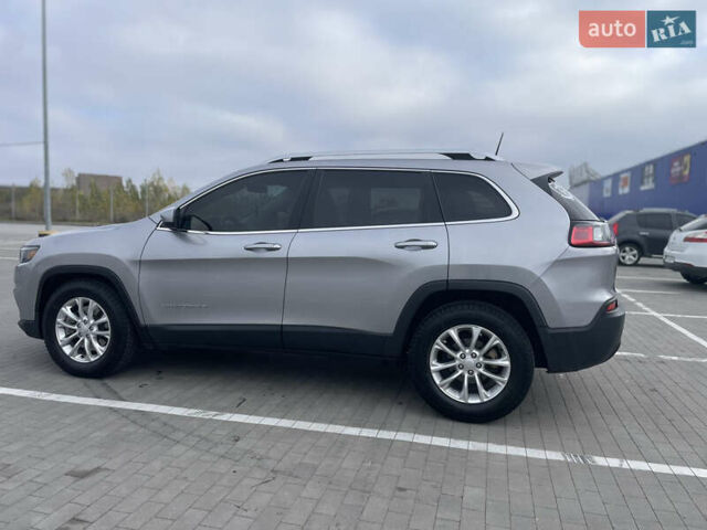 Серый Джип Чероки, объемом двигателя 2.36 л и пробегом 198 тыс. км за 16255 $, фото 4 на Automoto.ua