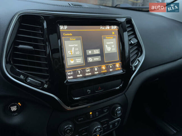 Серый Джип Чероки, объемом двигателя 3.24 л и пробегом 127 тыс. км за 22000 $, фото 18 на Automoto.ua