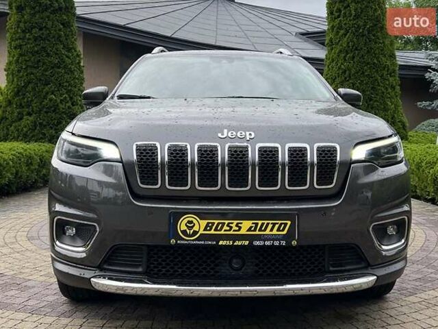 Сірий Джип Cherokee, об'ємом двигуна 2 л та пробігом 28 тис. км за 20690 $, фото 1 на Automoto.ua