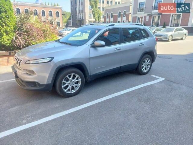 Сірий Джип Cherokee, об'ємом двигуна 2.36 л та пробігом 100 тис. км за 17999 $, фото 2 на Automoto.ua