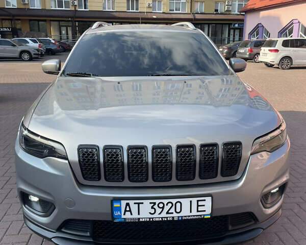 Сірий Джип Cherokee, об'ємом двигуна 2.36 л та пробігом 166 тис. км за 16700 $, фото 3 на Automoto.ua