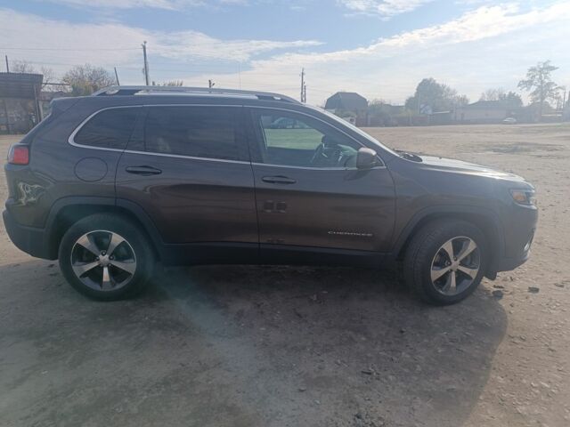 Серый Джип Чероки, объемом двигателя 3 л и пробегом 121 тыс. км за 17700 $, фото 2 на Automoto.ua