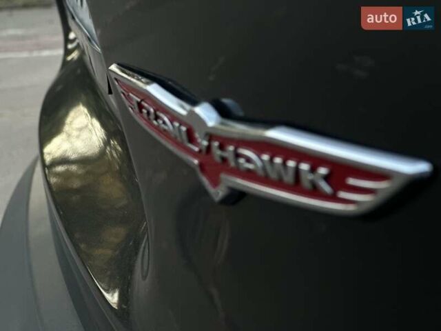Сірий Джип Cherokee, об'ємом двигуна 1.99 л та пробігом 78 тис. км за 22500 $, фото 42 на Automoto.ua