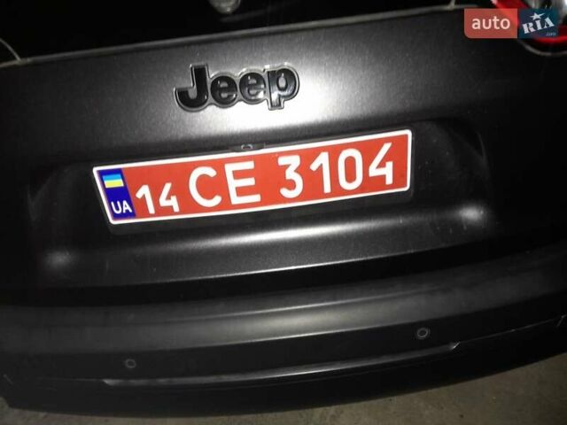 Серый Джип Чероки, объемом двигателя 2.36 л и пробегом 100 тыс. км за 14999 $, фото 26 на Automoto.ua