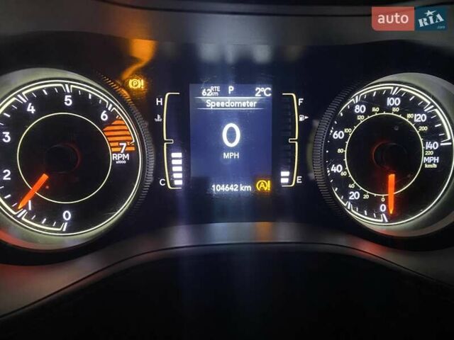 Серый Джип Чероки, объемом двигателя 2.36 л и пробегом 100 тыс. км за 18000 $, фото 10 на Automoto.ua