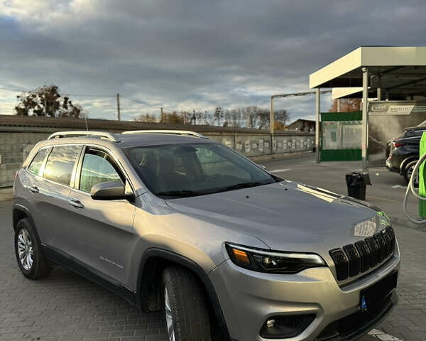 Сірий Джип Cherokee, об'ємом двигуна 2.36 л та пробігом 131 тис. км за 14900 $, фото 3 на Automoto.ua