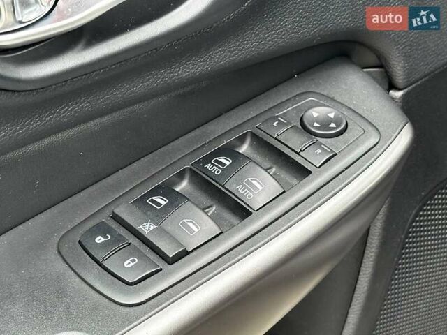 Сірий Джип Cherokee, об'ємом двигуна 3.24 л та пробігом 141 тис. км за 16799 $, фото 14 на Automoto.ua