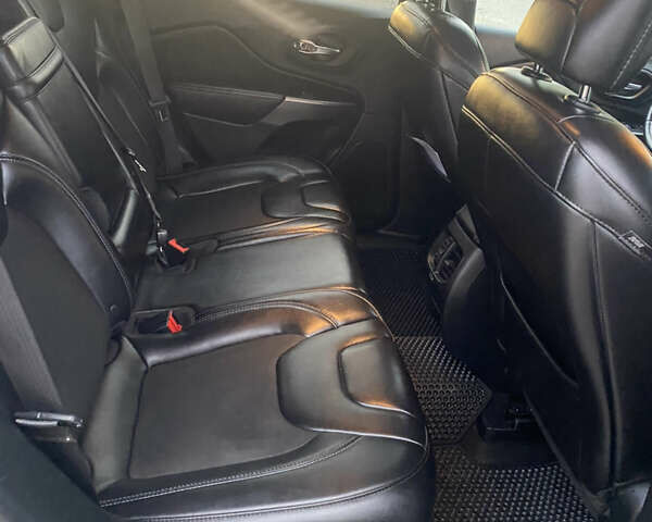 Серый Джип Чероки, объемом двигателя 2.36 л и пробегом 176 тыс. км за 16200 $, фото 18 на Automoto.ua