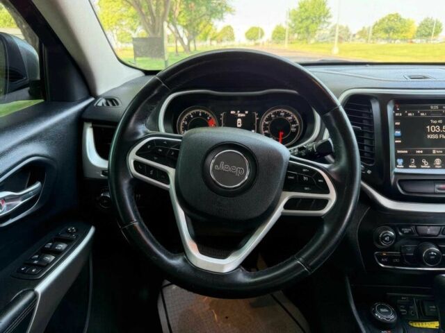 Сірий Джип Cherokee, об'ємом двигуна 2.4 л та пробігом 63 тис. км за 8300 $, фото 11 на Automoto.ua