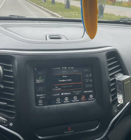 Серый Джип Чероки, объемом двигателя 2.36 л и пробегом 198 тыс. км за 16255 $, фото 9 на Automoto.ua