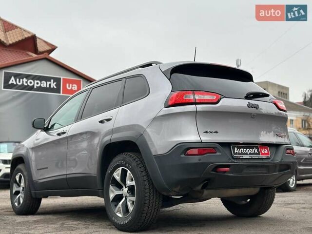 Серый Джип Чероки, объемом двигателя 2.4 л и пробегом 152 тыс. км за 15490 $, фото 7 на Automoto.ua