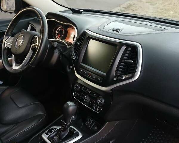 Серый Джип Чероки, объемом двигателя 2.18 л и пробегом 165 тыс. км за 18900 $, фото 12 на Automoto.ua