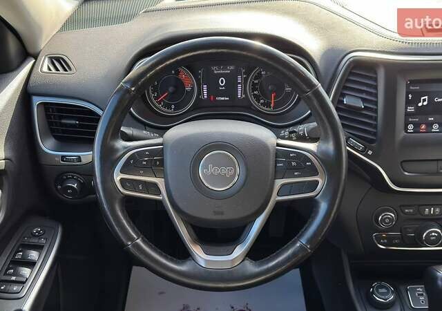 Сірий Джип Cherokee, об'ємом двигуна 1.99 л та пробігом 117 тис. км за 17500 $, фото 15 на Automoto.ua