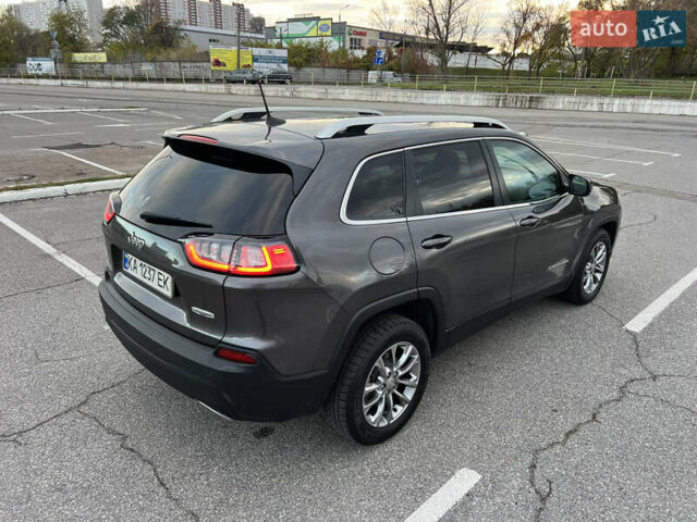 Серый Джип Чероки, объемом двигателя 3.24 л и пробегом 103 тыс. км за 16999 $, фото 8 на Automoto.ua