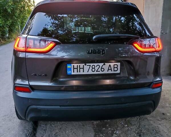 Сірий Джип Cherokee, об'ємом двигуна 2.36 л та пробігом 94 тис. км за 17400 $, фото 3 на Automoto.ua