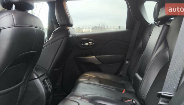 Сірий Джип Cherokee, об'ємом двигуна 2.36 л та пробігом 140 тис. км за 16200 $, фото 14 на Automoto.ua