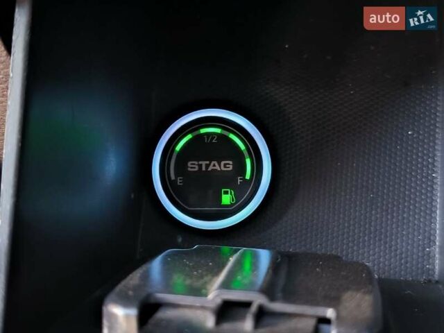 Серый Джип Чероки, объемом двигателя 2.36 л и пробегом 154 тыс. км за 17990 $, фото 29 на Automoto.ua