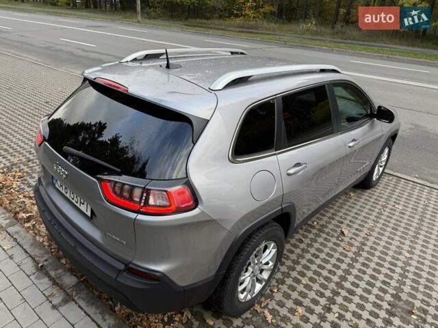 Джип Чероки 2018 в Киеве на Automoto.ua Серый Джип Чероки, объемом двигателя 2.36 л и пробегом 120 тыс. км за 15900 $, фото 12 на Automoto.ua