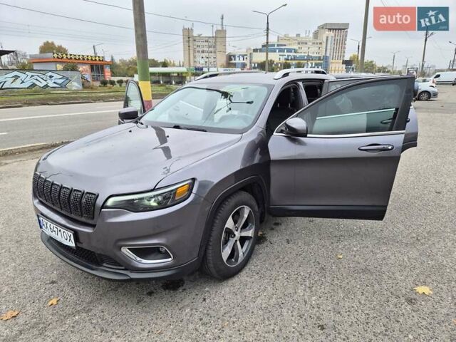 Серый Джип Чероки, объемом двигателя 3.24 л и пробегом 182 тыс. км за 15600 $, фото 7 на Automoto.ua