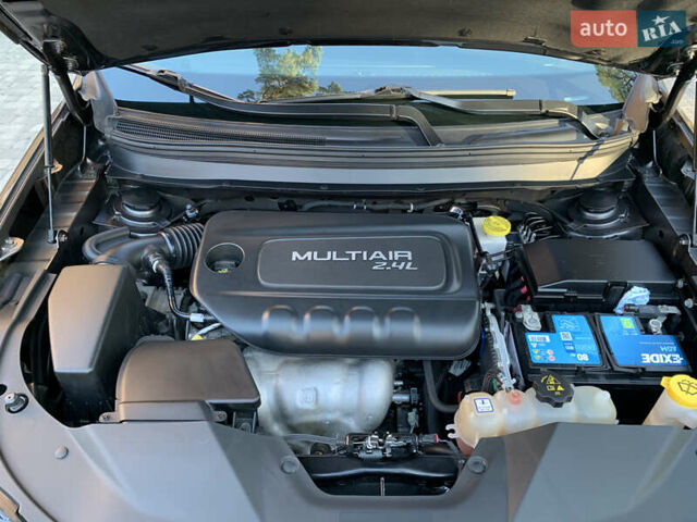 Сірий Джип Cherokee, об'ємом двигуна 2.36 л та пробігом 150 тис. км за 16600 $, фото 45 на Automoto.ua