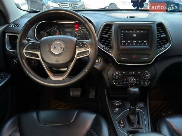 Серый Джип Чероки, объемом двигателя 2.36 л и пробегом 149 тыс. км за 16900 $, фото 23 на Automoto.ua