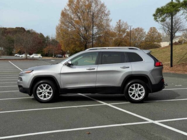 Серый Джип Чероки, объемом двигателя 3.2 л и пробегом 36 тыс. км за 12560 $, фото 3 на Automoto.ua