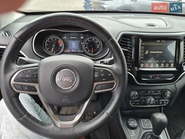 Серый Джип Чероки, объемом двигателя 3.24 л и пробегом 182 тыс. км за 15600 $, фото 17 на Automoto.ua