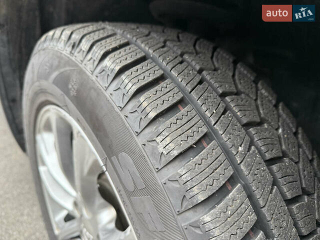 Серый Джип Чероки, объемом двигателя 2.36 л и пробегом 142 тыс. км за 14200 $, фото 31 на Automoto.ua