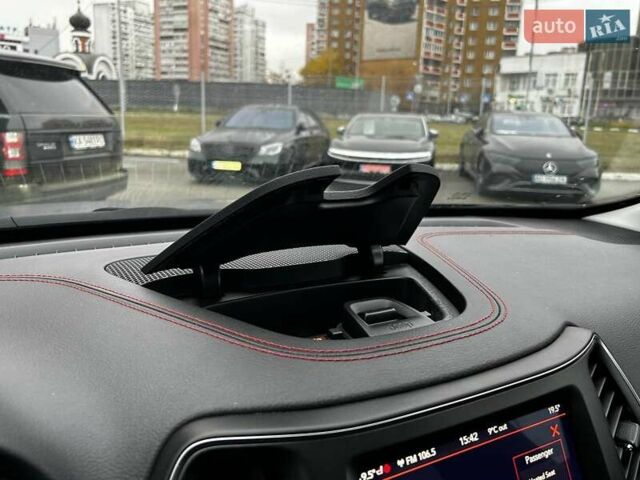 Сірий Джип Cherokee, об'ємом двигуна 3.24 л та пробігом 91 тис. км за 23290 $, фото 26 на Automoto.ua