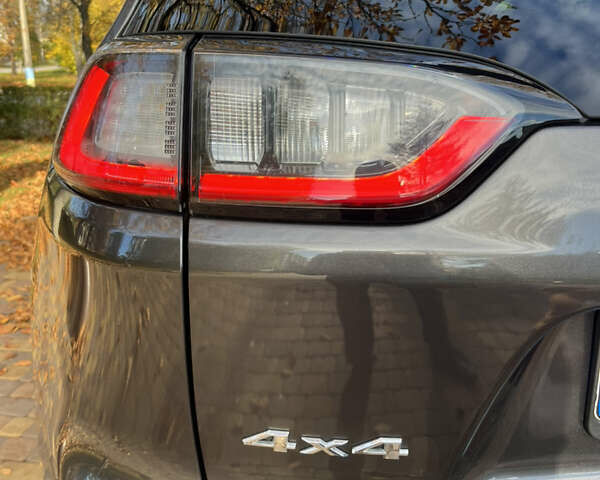 Серый Джип Чероки, объемом двигателя 3.24 л и пробегом 107 тыс. км за 19500 $, фото 65 на Automoto.ua