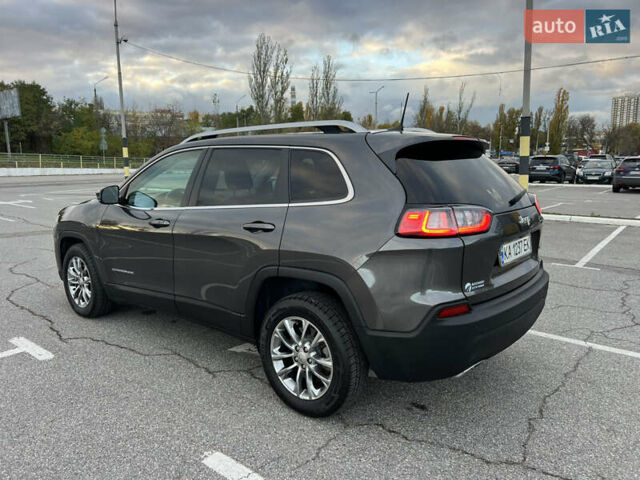 Джип Cherokee 2018 у Києві на Automoto.ua Сірий Джип Cherokee, об'ємом двигуна 3.24 л та пробігом 103 тис. км за 17800 $, фото 3 на Automoto.ua