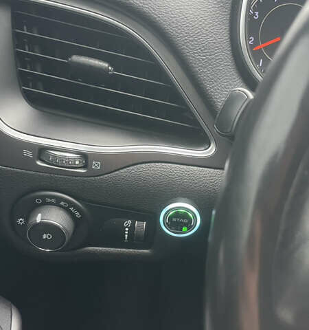 Серый Джип Чероки, объемом двигателя 2.36 л и пробегом 198 тыс. км за 16255 $, фото 8 на Automoto.ua