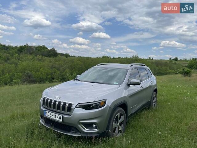 Сірий Джип Cherokee, об'ємом двигуна 2.4 л та пробігом 112 тис. км за 18900 $, фото 2 на Automoto.ua