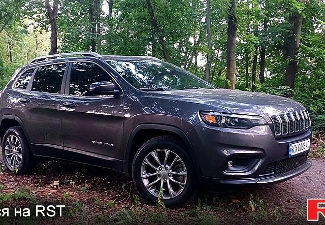 Серый Джип Чероки, объемом двигателя 2.4 л и пробегом 156 тыс. км за 17195 $, фото 6 на Automoto.ua