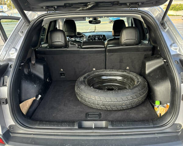 Серый Джип Чероки, объемом двигателя 3.24 л и пробегом 86 тыс. км за 22999 $, фото 11 на Automoto.ua