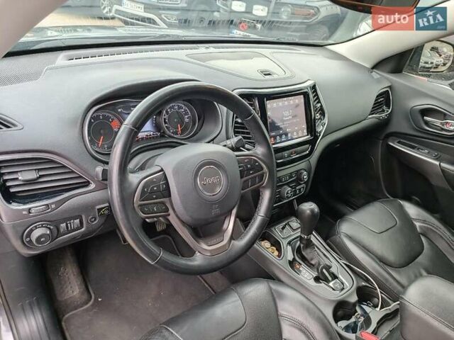 Серый Джип Чероки, объемом двигателя 2.4 л и пробегом 55 тыс. км за 17490 $, фото 20 на Automoto.ua