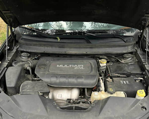 Джип Чероки 2018 в Киеве на Automoto.ua Серый Джип Чероки, объемом двигателя 2.36 л и пробегом 205 тыс. км за 14500 $, фото 9 на Automoto.ua