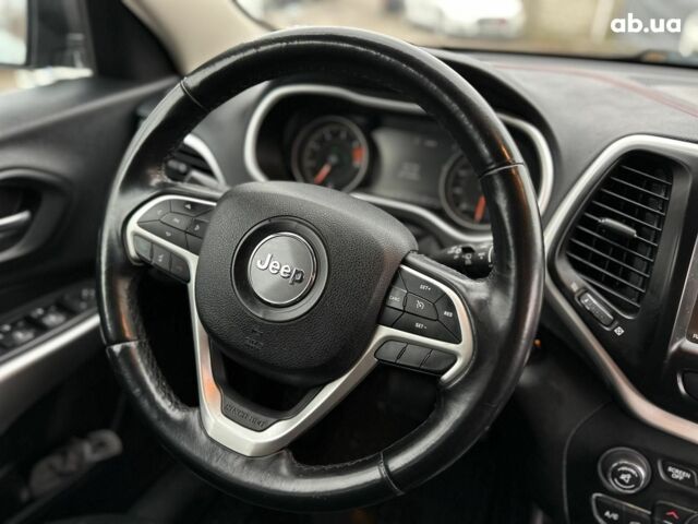 Серый Джип Чероки, объемом двигателя 2.4 л и пробегом 152 тыс. км за 15490 $, фото 28 на Automoto.ua
