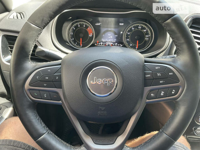 Сірий Джип Cherokee, об'ємом двигуна 3.2 л та пробігом 112 тис. км за 23800 $, фото 16 на Automoto.ua